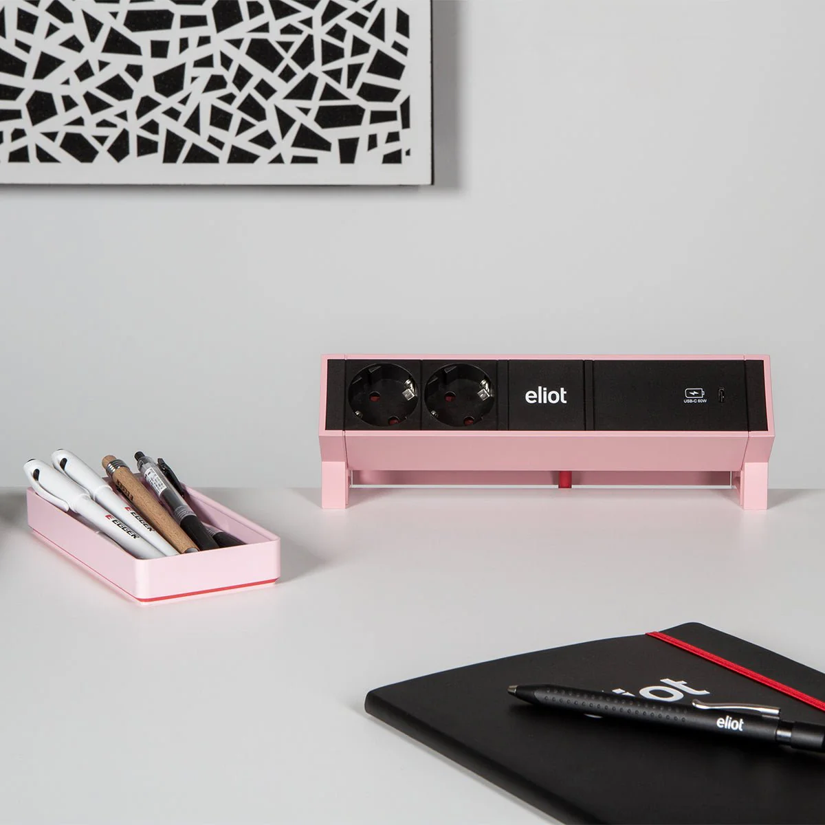 Desk Auftischsteckdose Pink mit 60W USB-C - Image 3